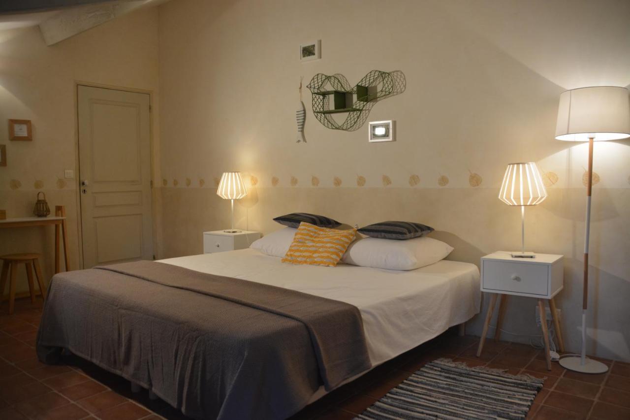 La Petite Sardine Bed & Breakfast Lirac Dış mekan fotoğraf