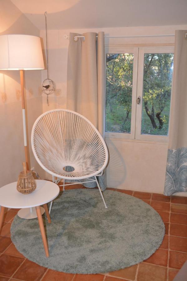 La Petite Sardine Bed & Breakfast Lirac Dış mekan fotoğraf